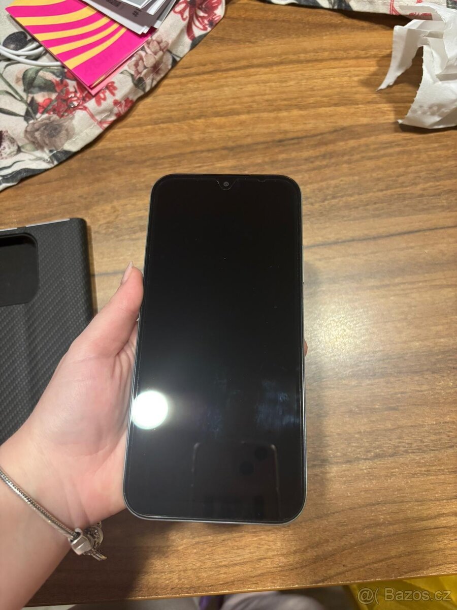 Mobilní telefon - 2