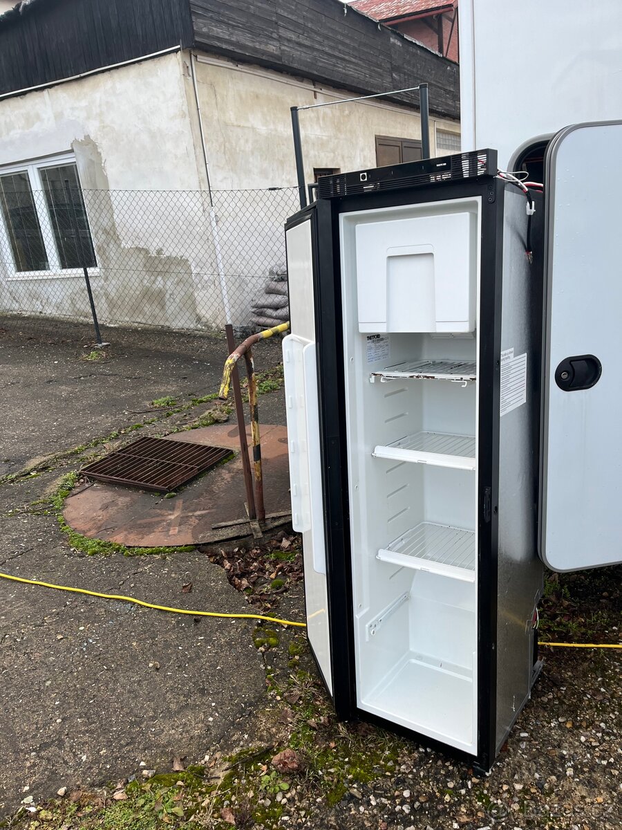 Lednice Thetford 12V - 2