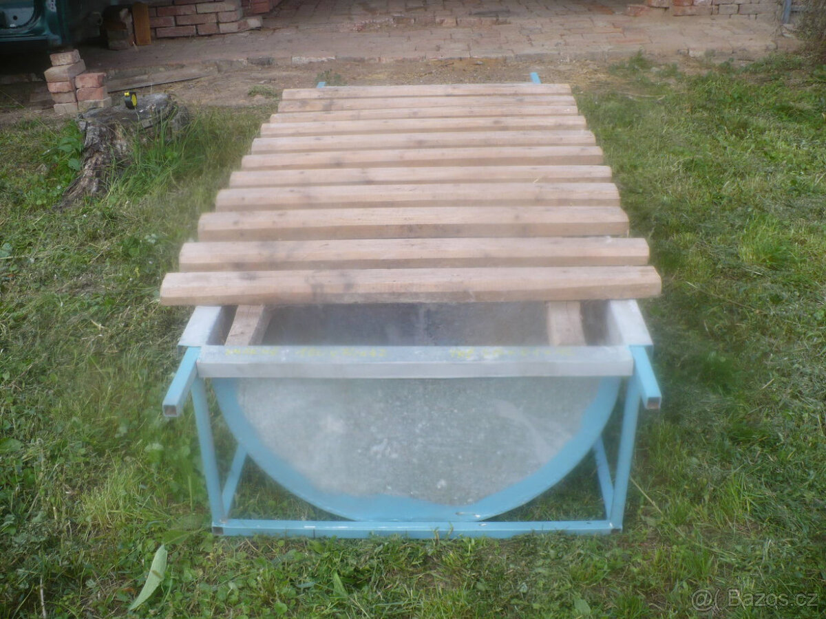 Troky / necky na paření prasat -plechové+rošt - 2