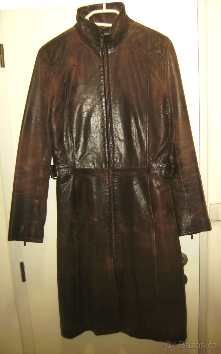 Dámský hnědý kožený kabát vel. 40 - 2