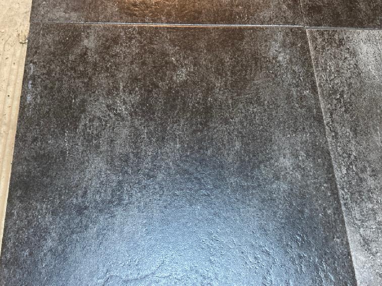 KACHLE, OBKLAD ČERNÉ - 2