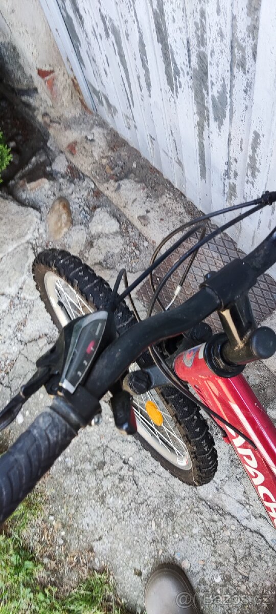 Prodám dívčí kolo Apache - 2