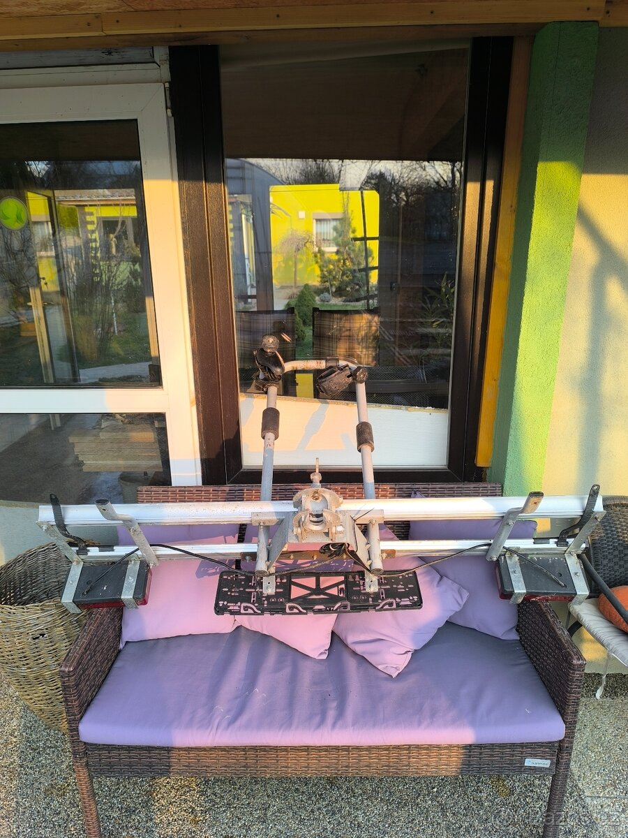 Nosič kol na tažné zařízení - 2