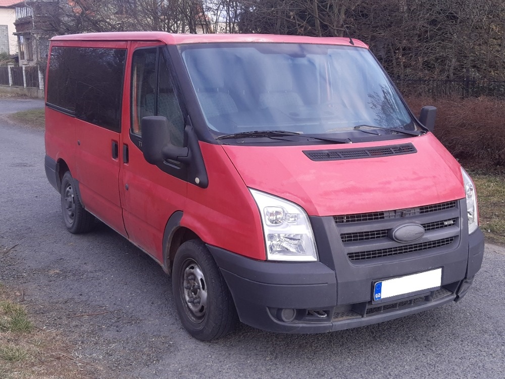 Ford Transit 2.2 TDCI - 9 míst - 2