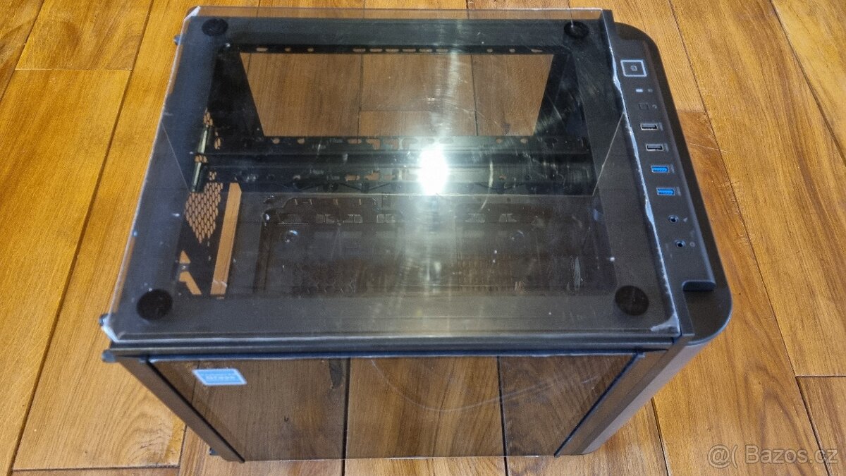 PC skříň Thermaltake LEVEL 20 VT - 2