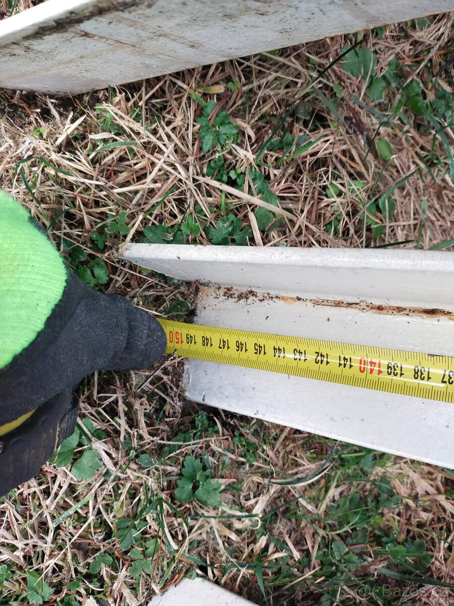 Prodám íčka + L profily - 2