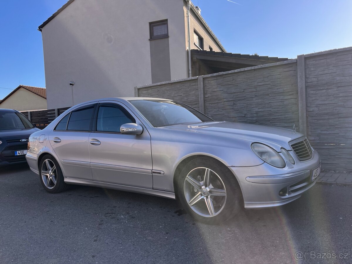 Mercedes Benz e220 CDI W211 - 2