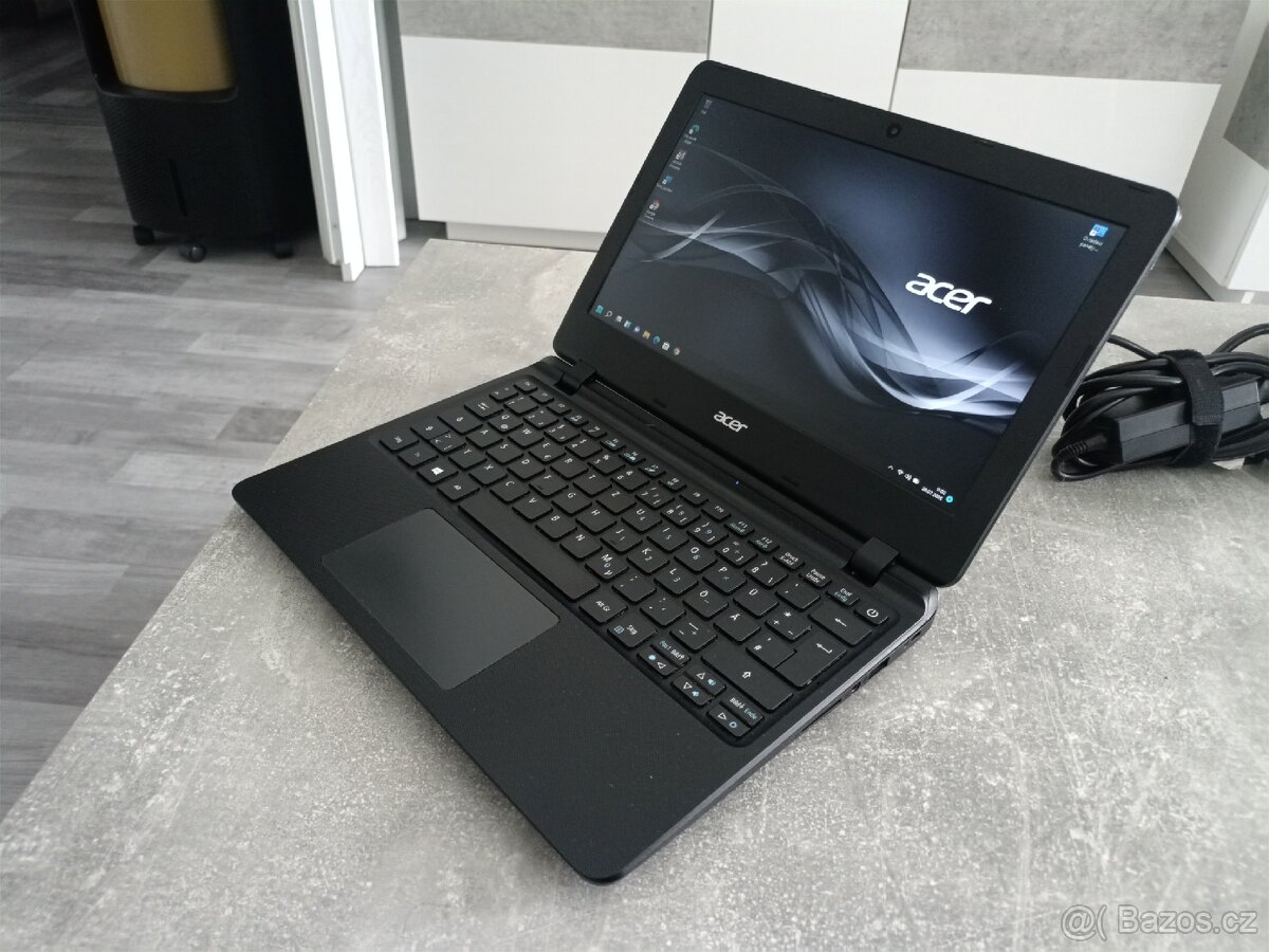 Acer Aspire Es1-132 - 2