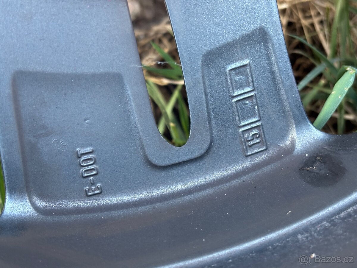 OEM kola Hyundai - 2