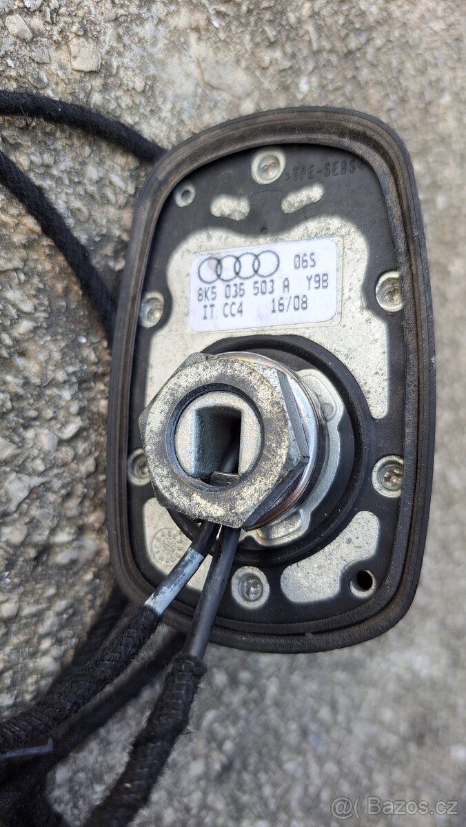 ANTENA AUDI A4 B8 - 2