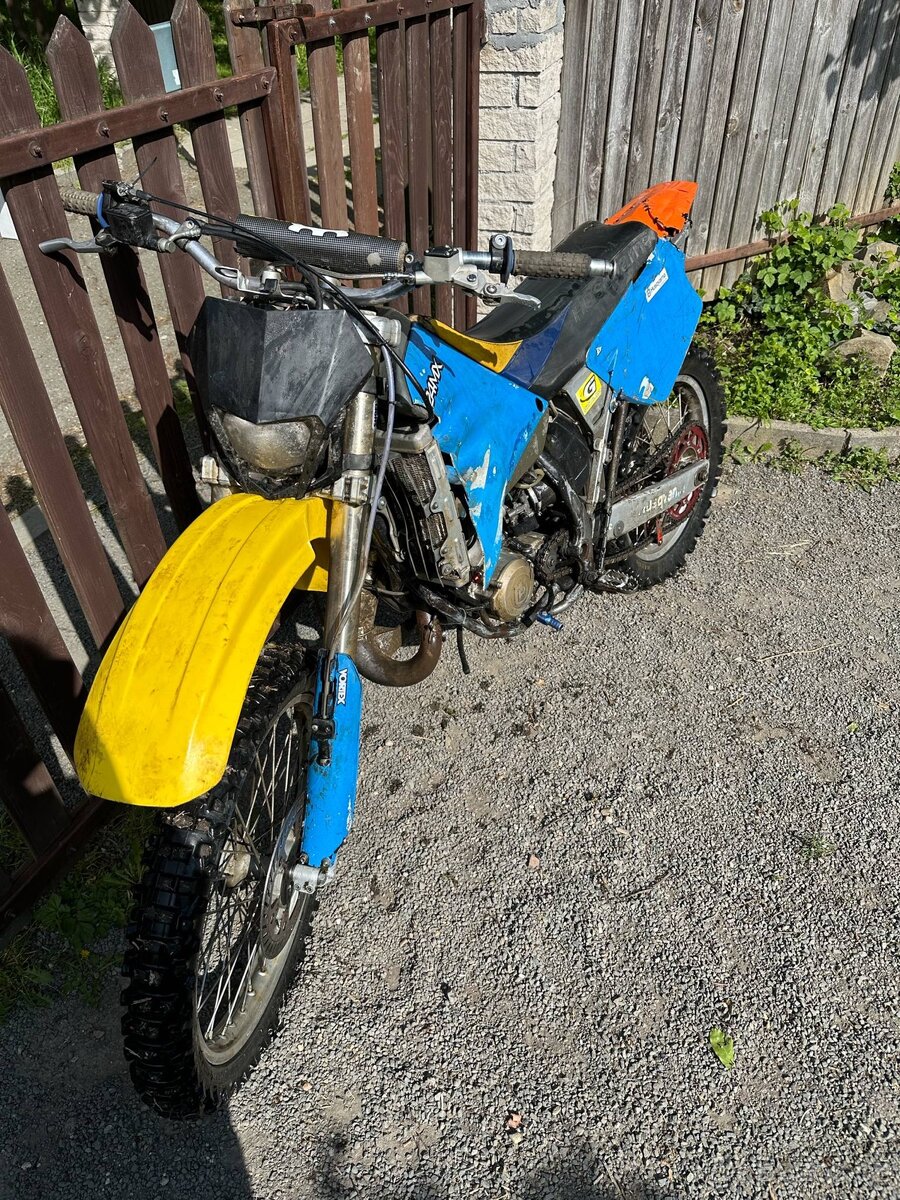 Husqvarna WRE 125 – 2T, pojízdná, bez TP, enduro/cross
