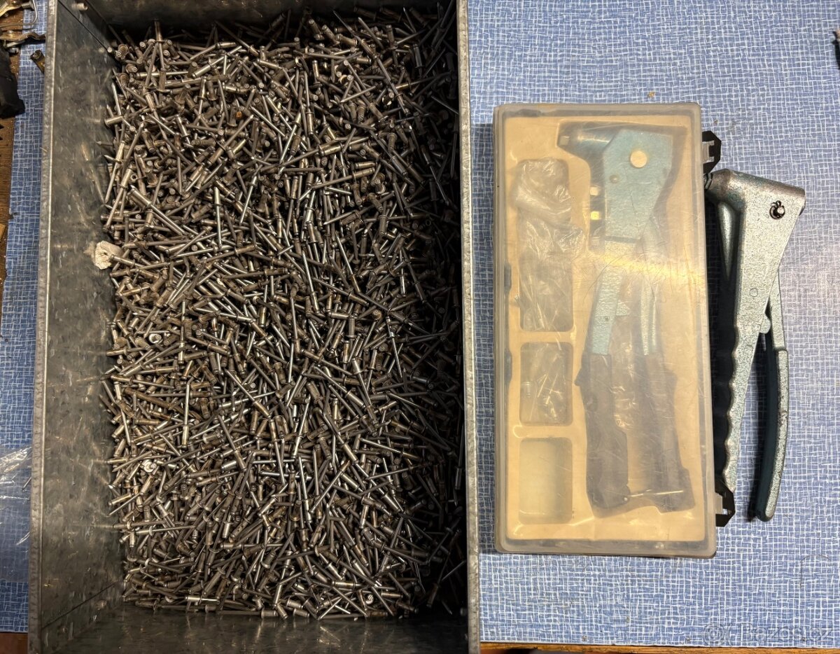 Nýtovací kleště Lobster + příslušenství - 2