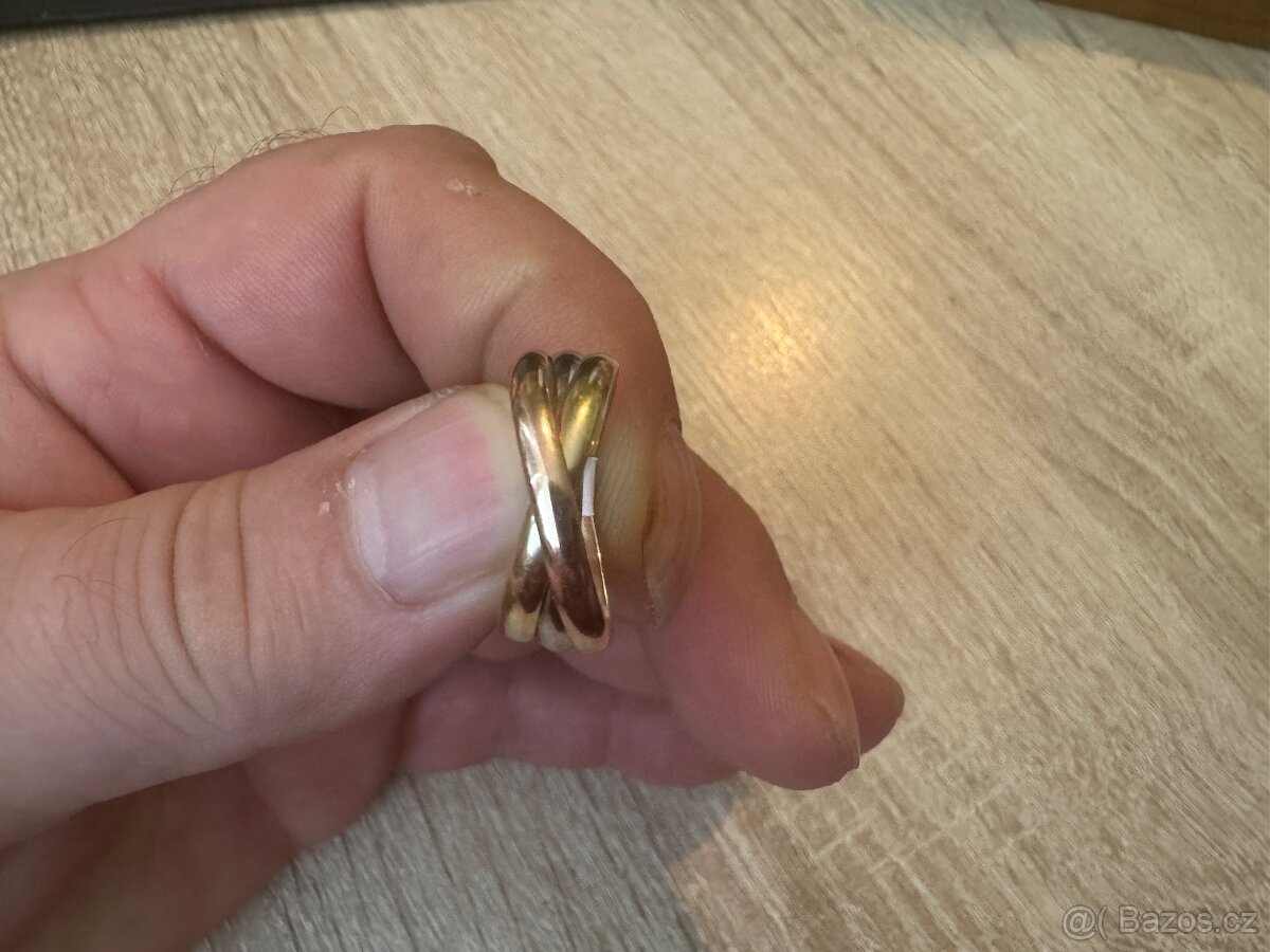 Zlatý trinity prsten 5,5g 750/1000 - 2