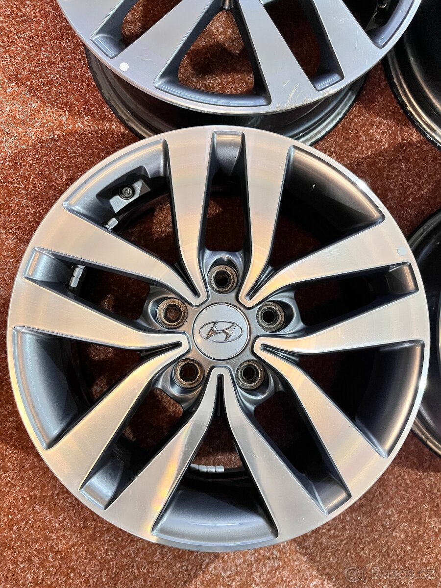 5x114.3 R16 originál disky Hyundai i30 - 2