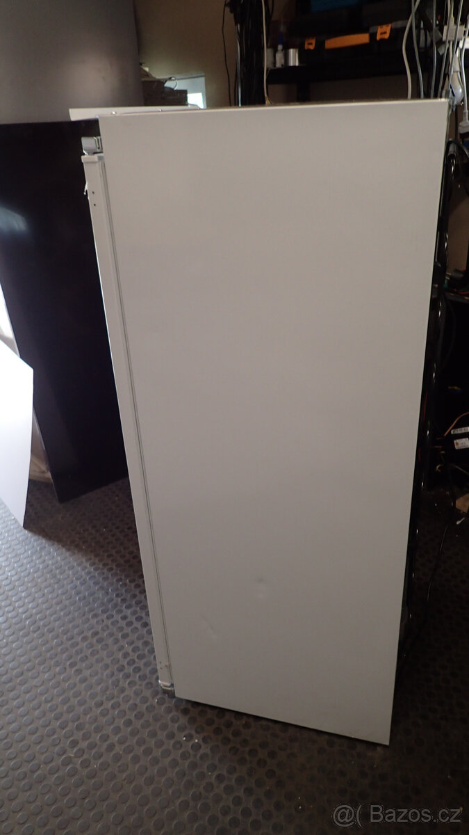 Malá Vestavná lednice CANDY CIO 225 EE/N nové čti. - 2