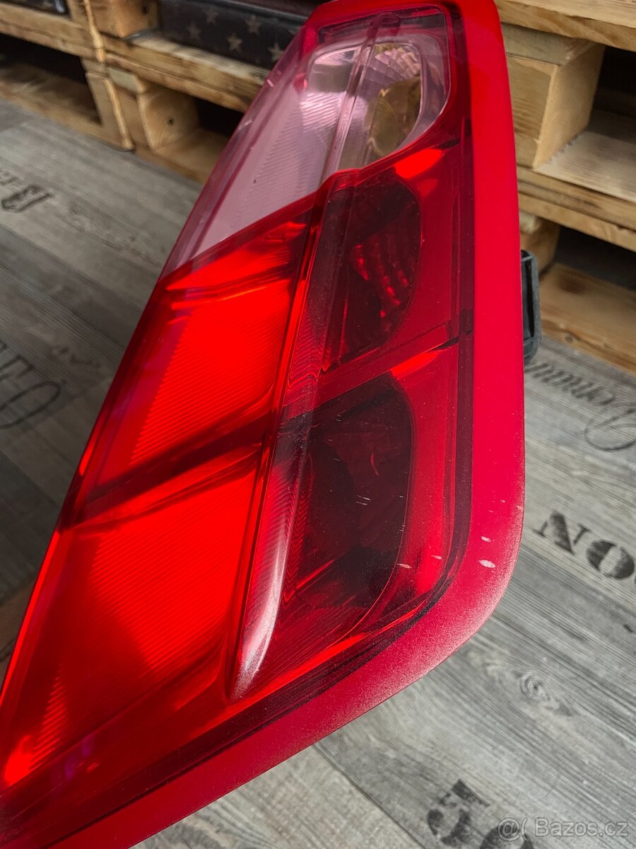 Pravé zadní světlo Fiat Grande Punto - 2