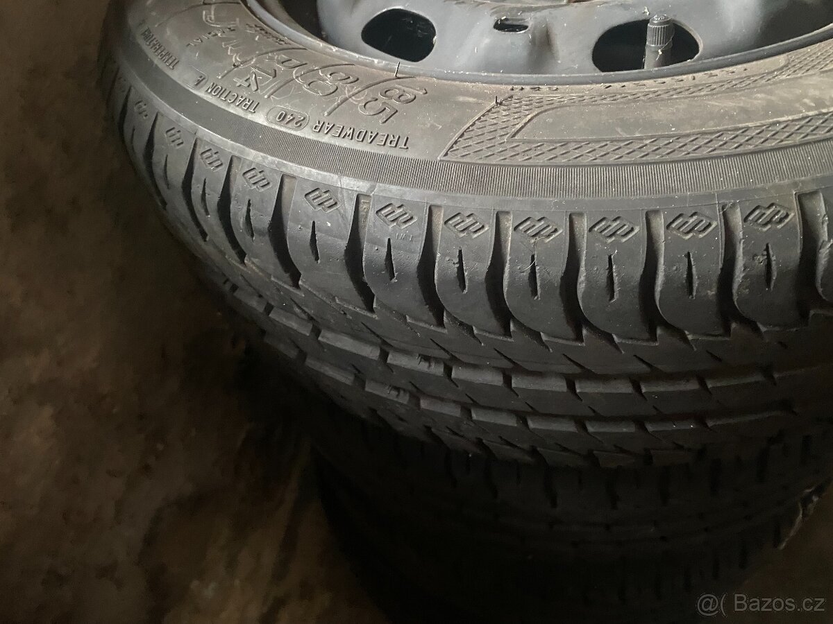 letní pneu na diskach sada 185/60 r 14 jako nové - 2