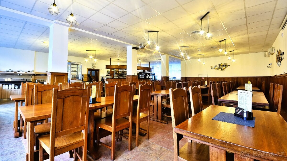 Číšník / servírka do konferenčního hotelu - 2