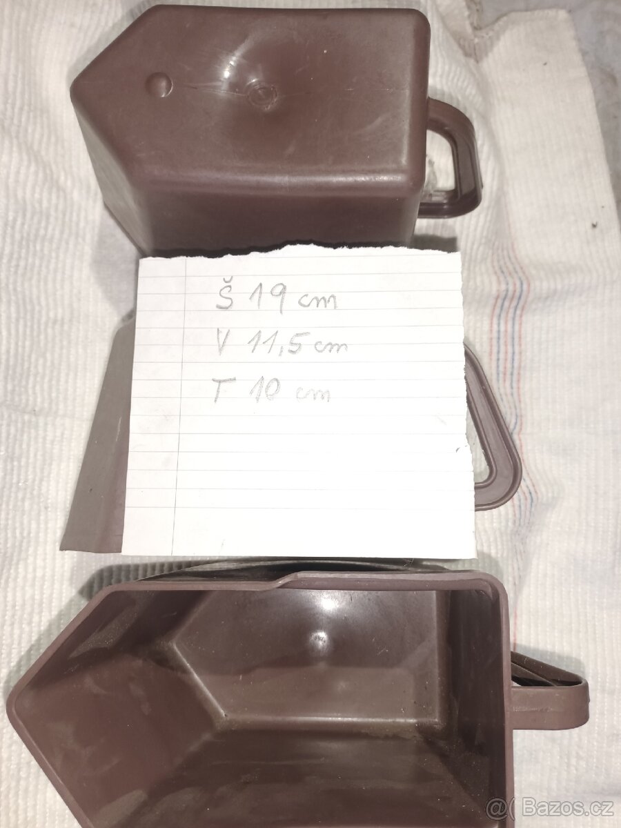 Plastová nádoba - 2