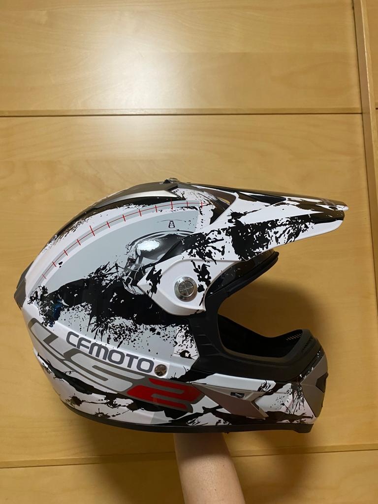 Helma nepoužitá bílá, černá - 2