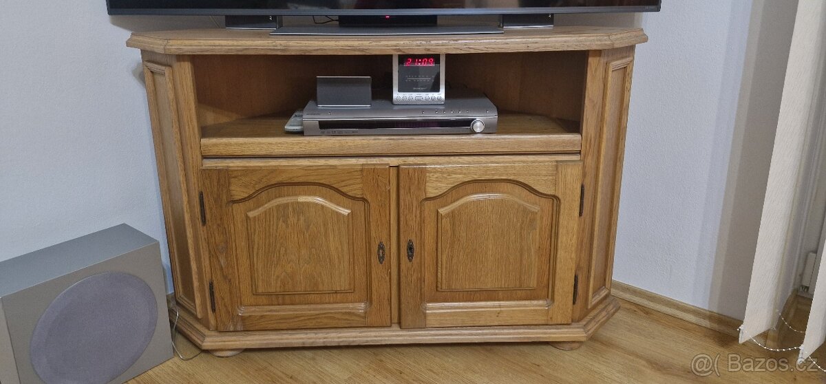 Rustikální rohový televizní stolek - 2