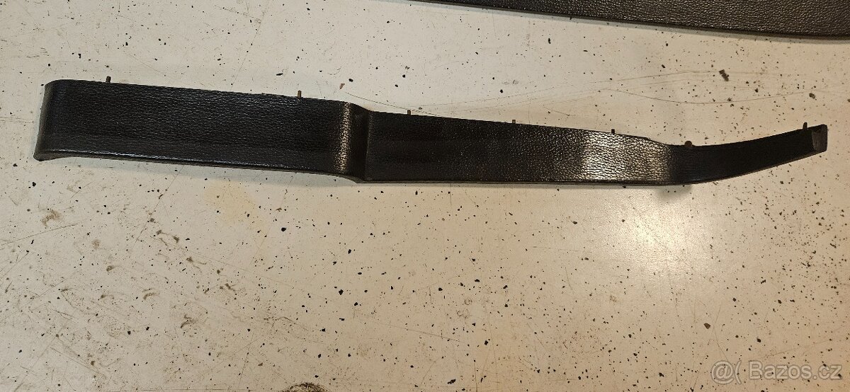 110r palubni deska ipur - 2