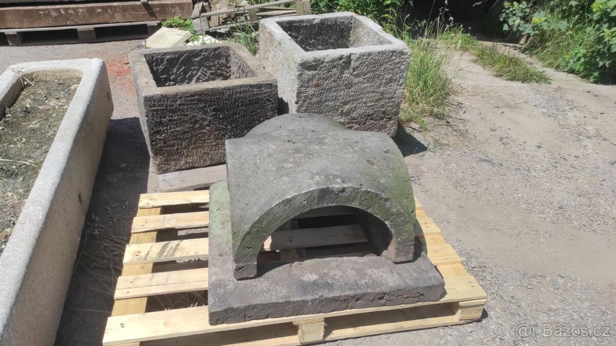 Starý kamenný komín, pískovcový komín - 2