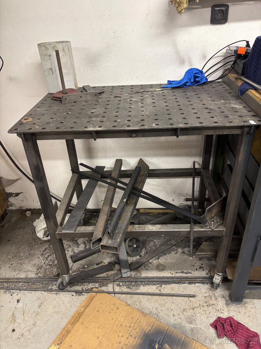 Svařecí stůl - 2