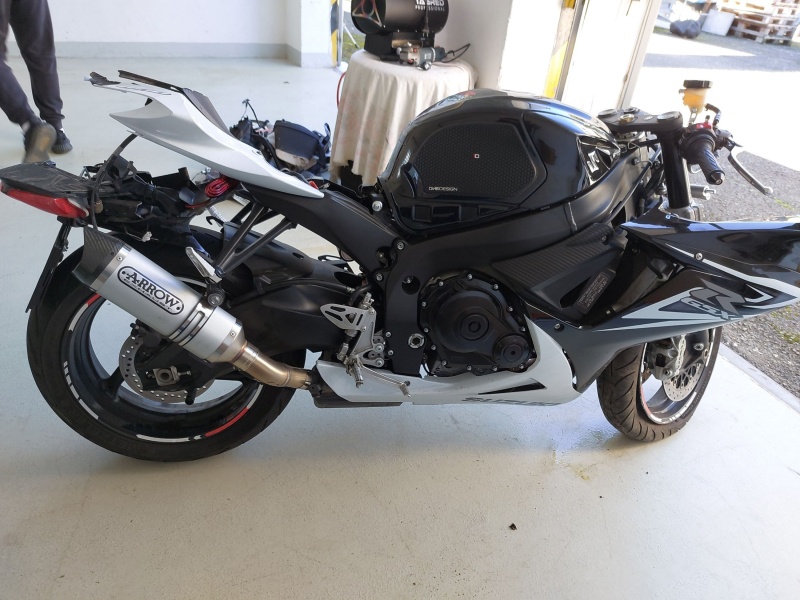 Suzuki Gsxr 600 2011-2020 na náhradní díly - 2