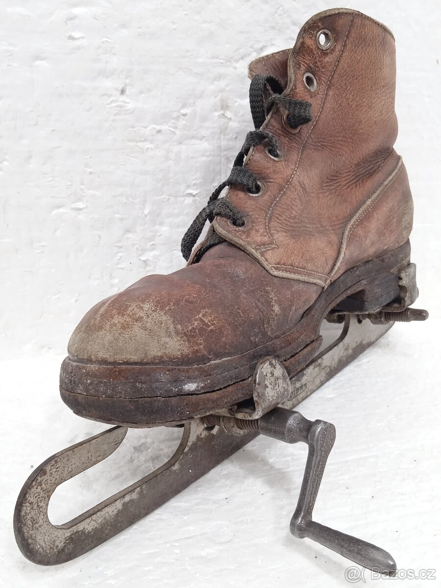 Avion - Staré retro brusle + klíč + boty - 2