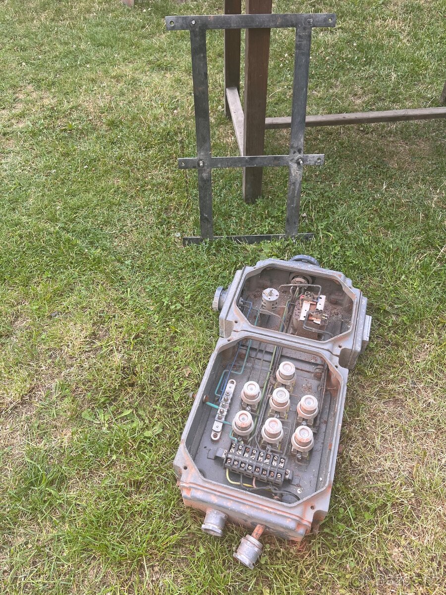 Litinová rozvodná skříň - 2