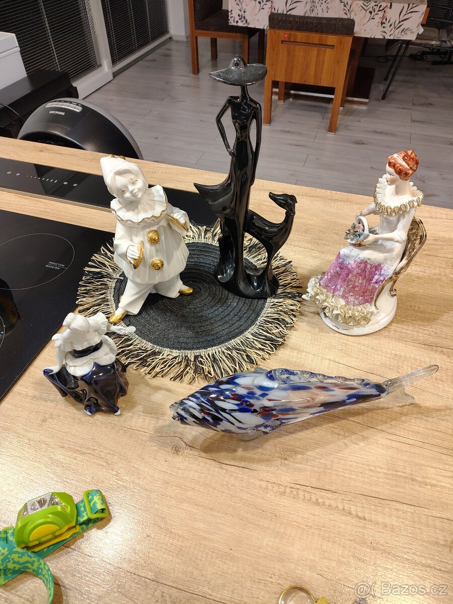 Koupím celou pozustalost - 2