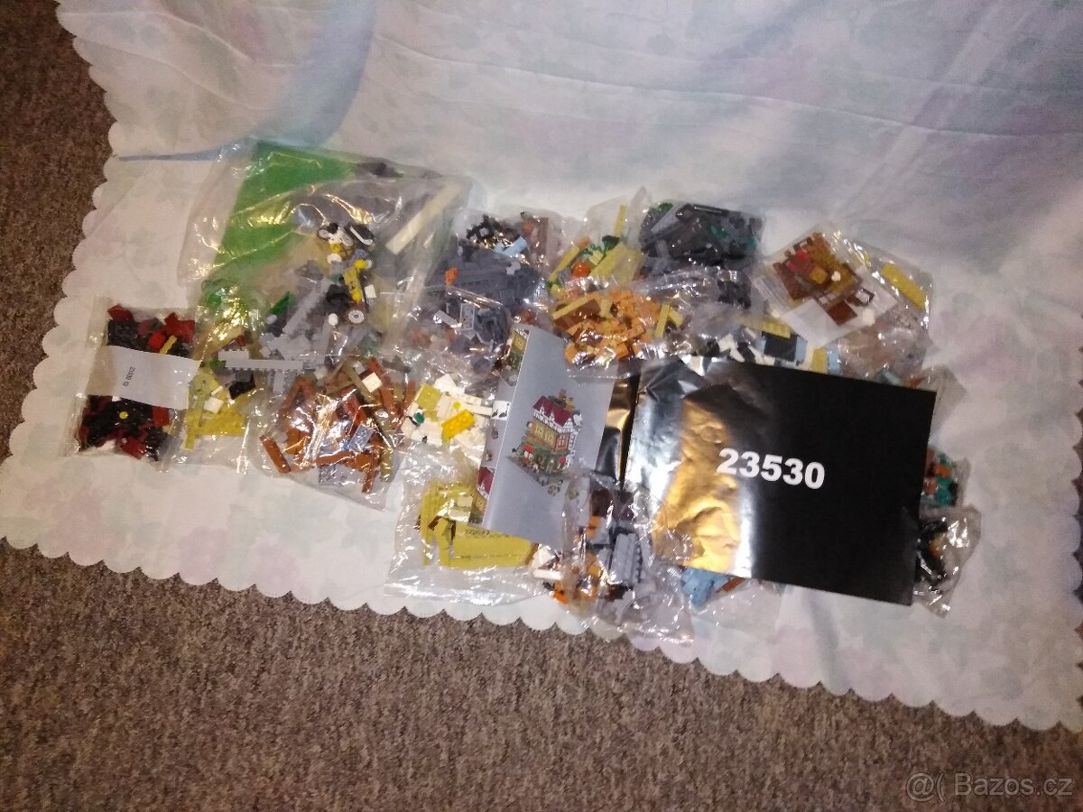 Lego 23530 Tudorovský roh - 2
