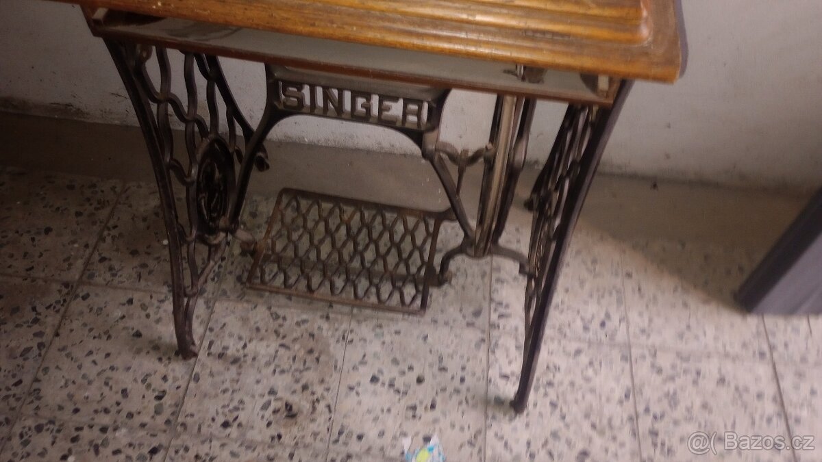 Šicí stroj Singer - 2