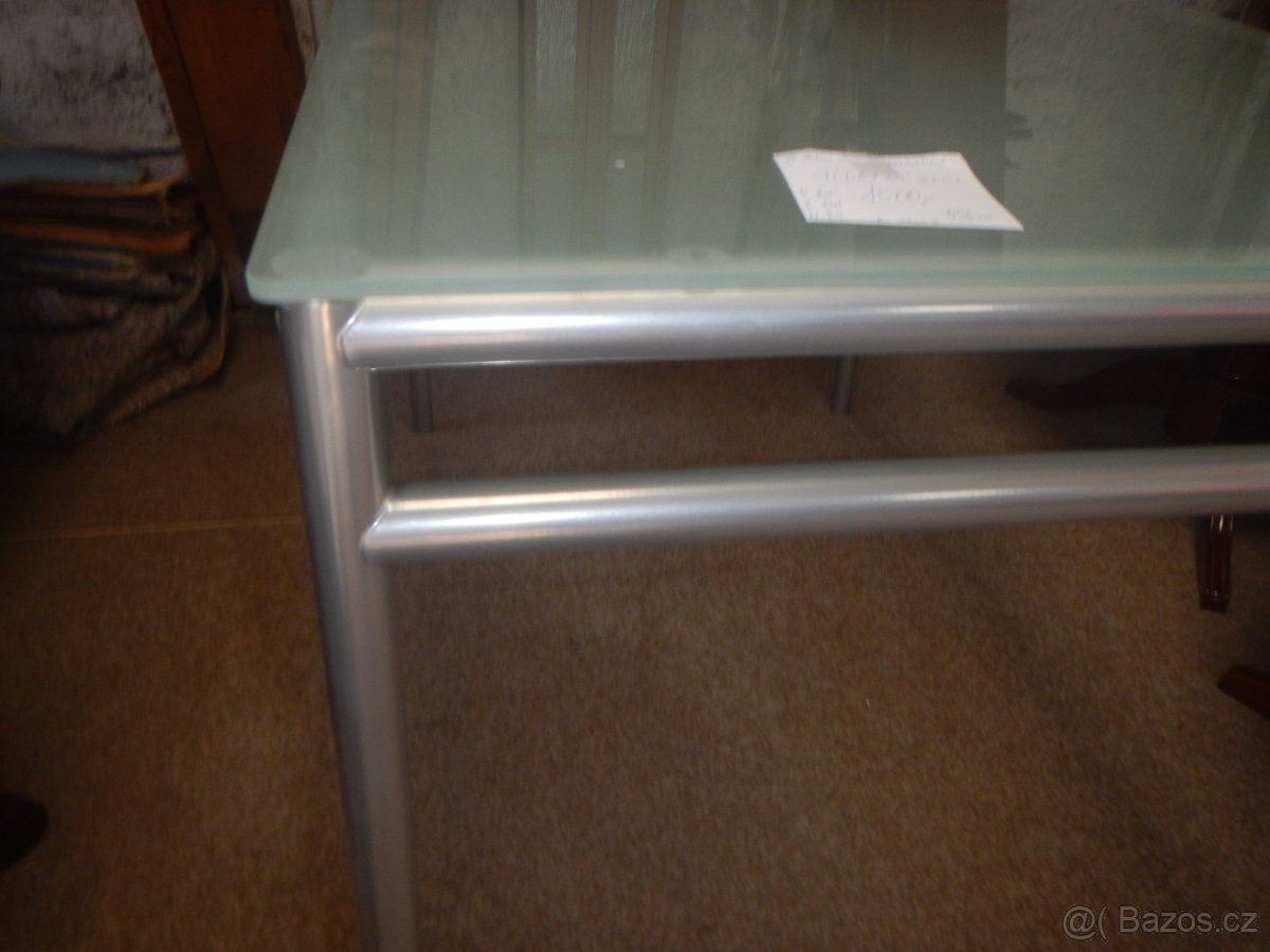 Jídelní stůl A 300 - 2