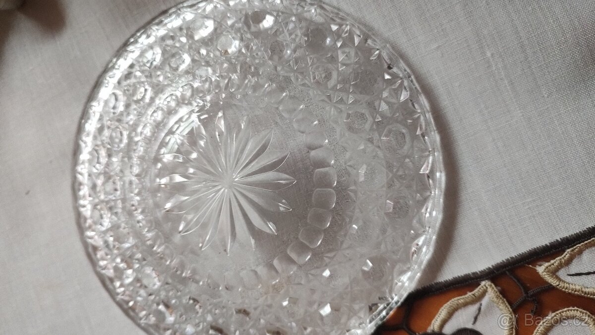 DESERTNÍ TALÍŘE - 2