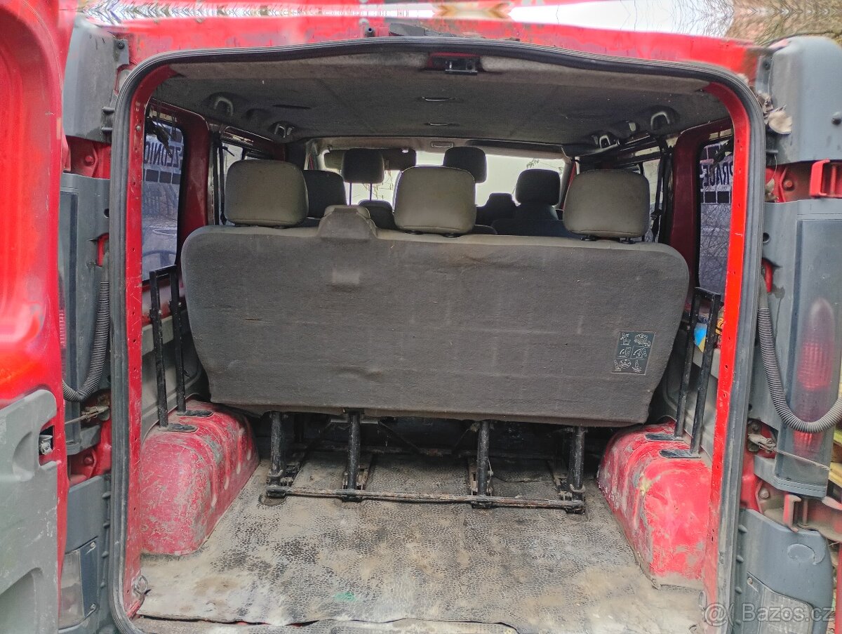 Renault Trafic 1,9 9 míst dph - 2