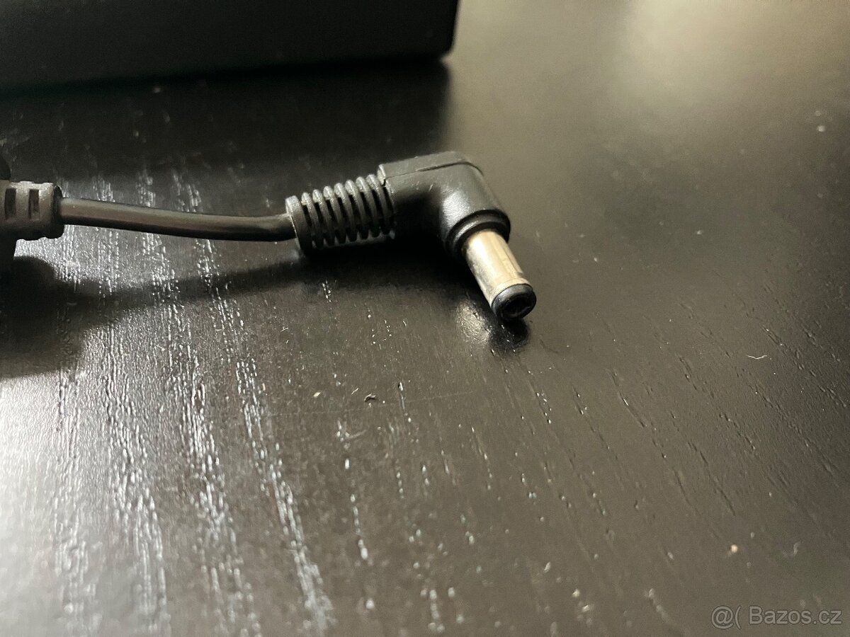 ASUS napájecí adaptér / nabíječka pro notebooky - 2