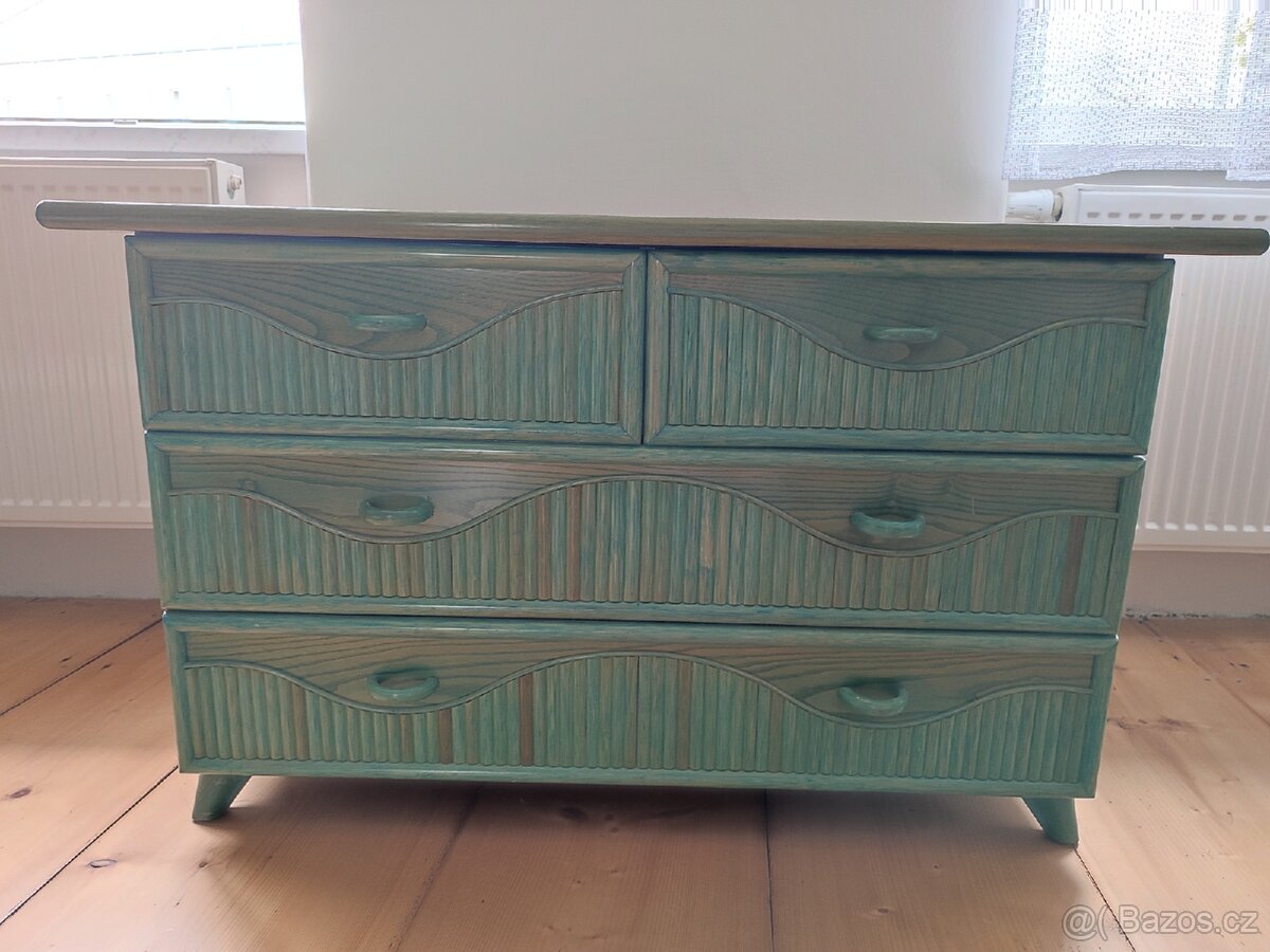 Komoda a zrcadlo (set) - 2