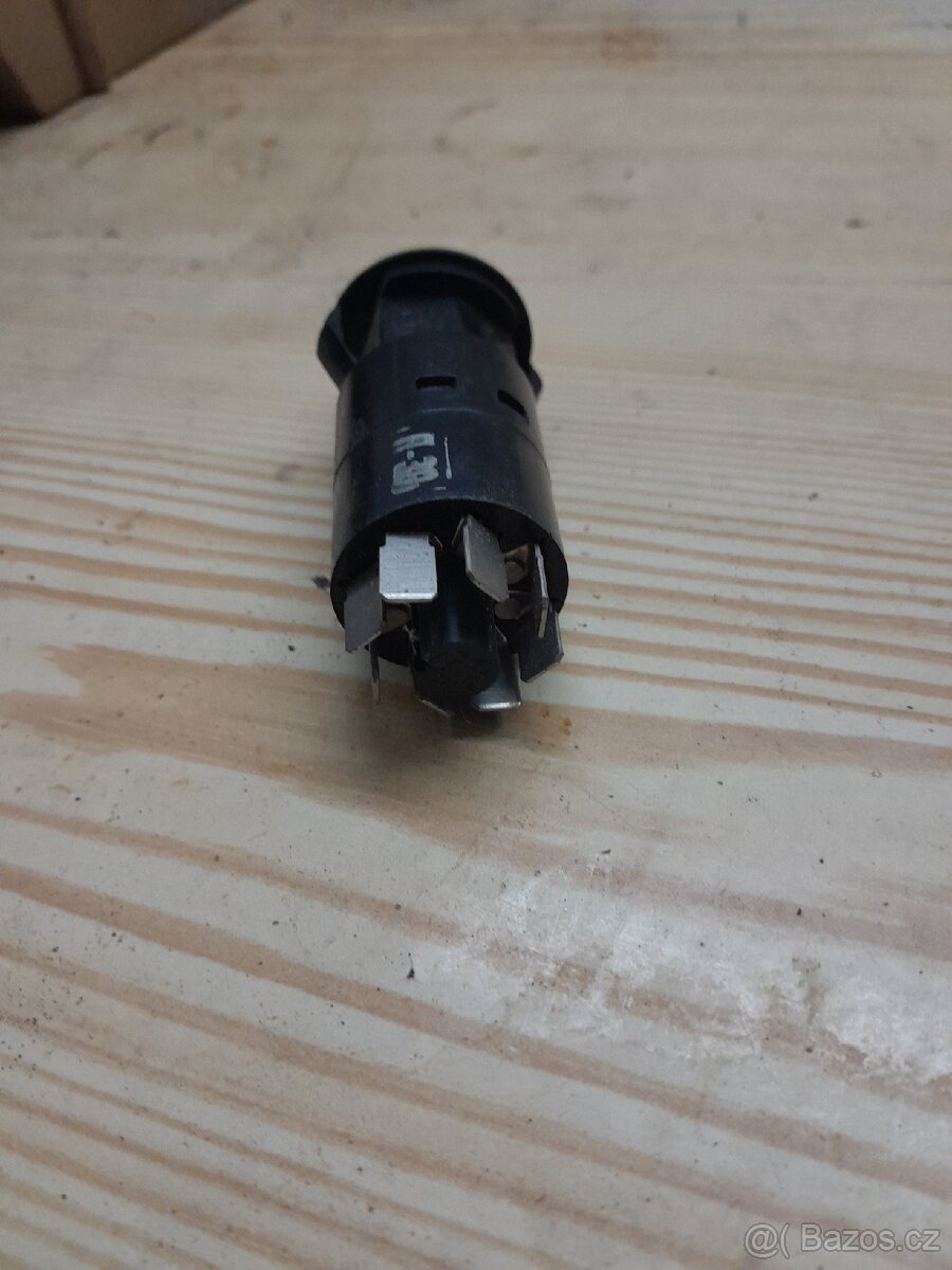 Dily veterání , auta , lada - 2