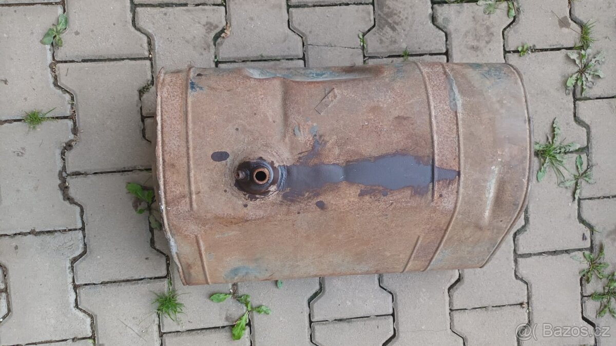 Nádrž Tatra 57 B - 2