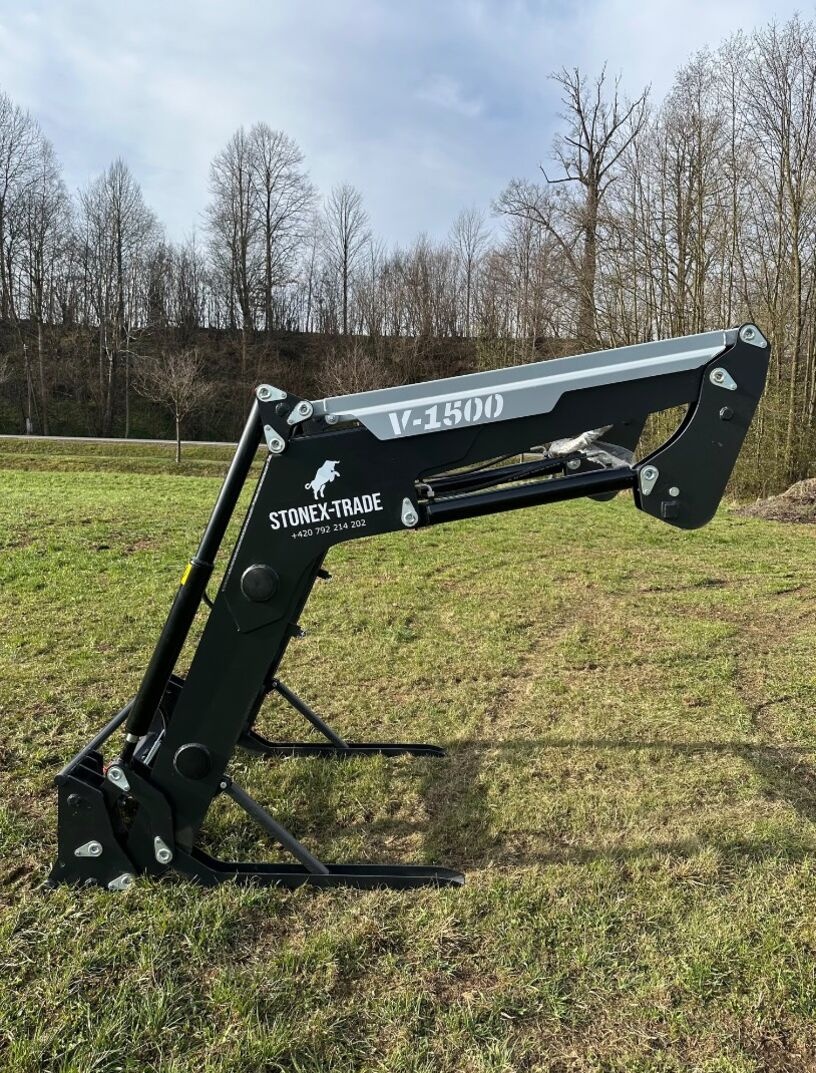 Čelní nakladač HYDRATRAC 1500 - 2