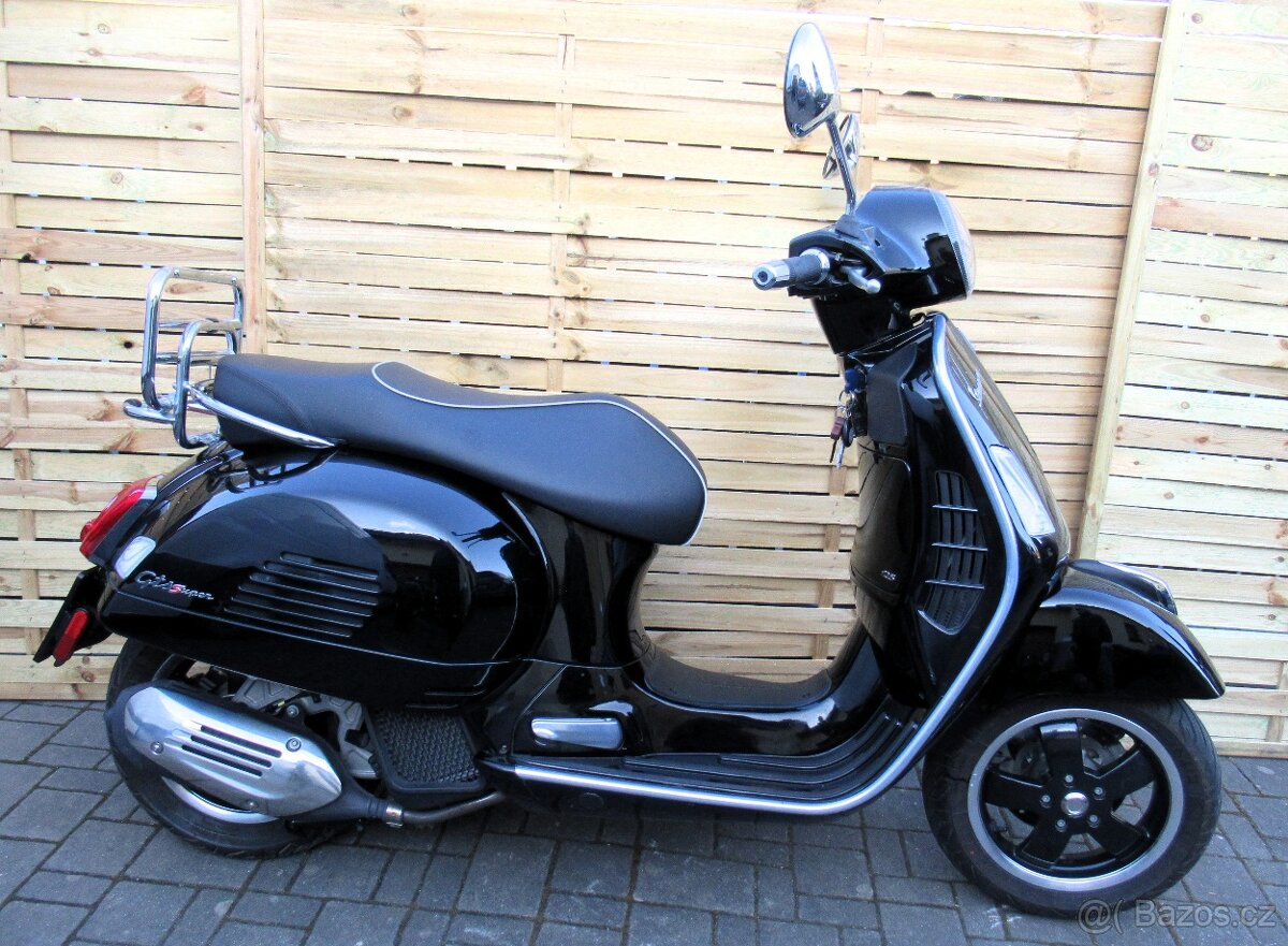 Vespa GTS125 Super - 2