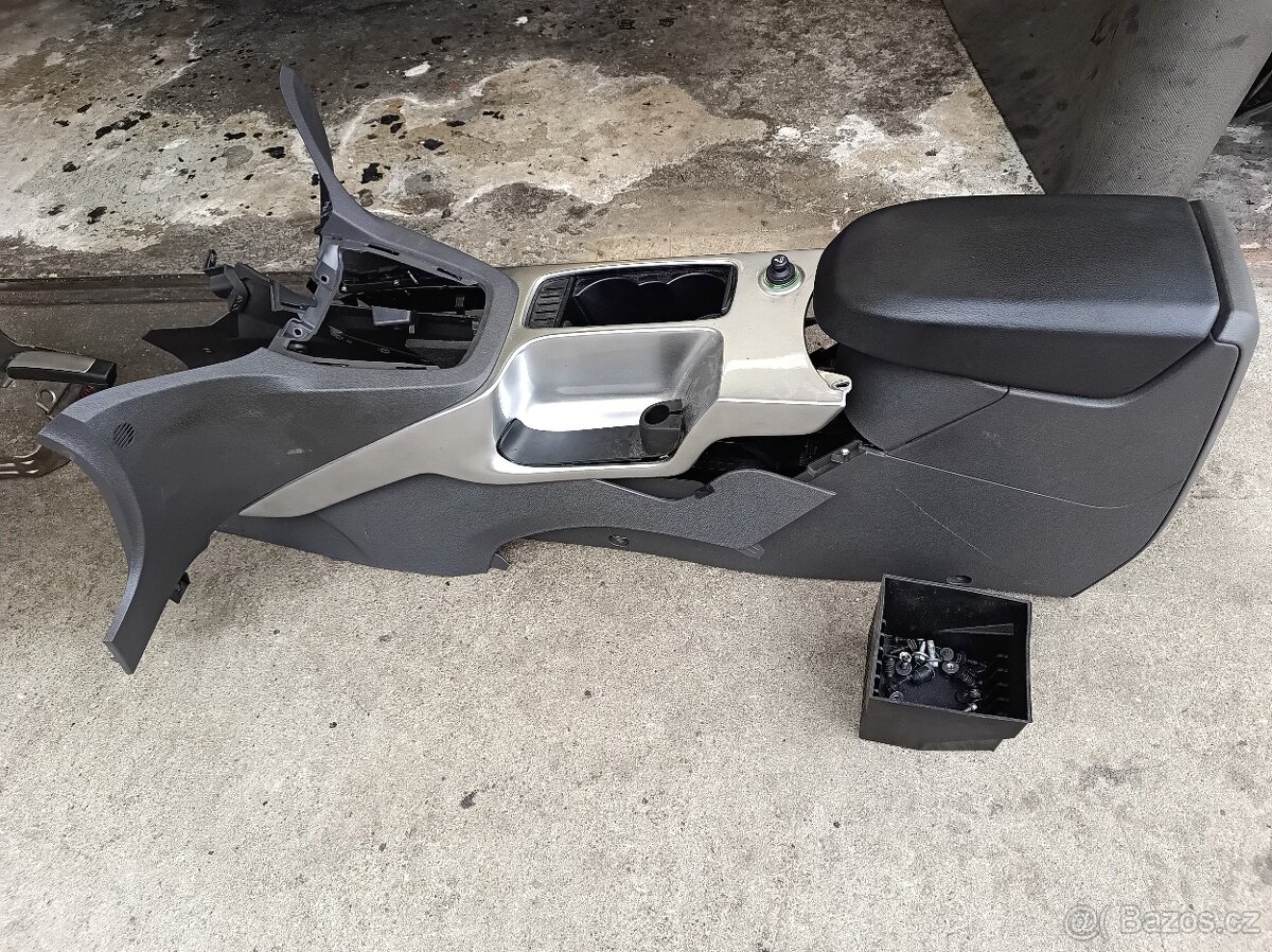 Středová konzole s loketní opěrkou orig.Ford C-Max 2003-2010 - 2