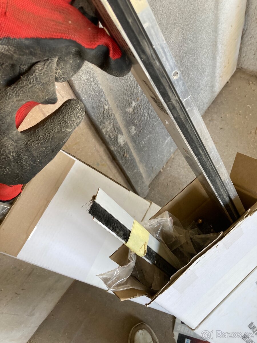 Padací dveřní lišty - 2