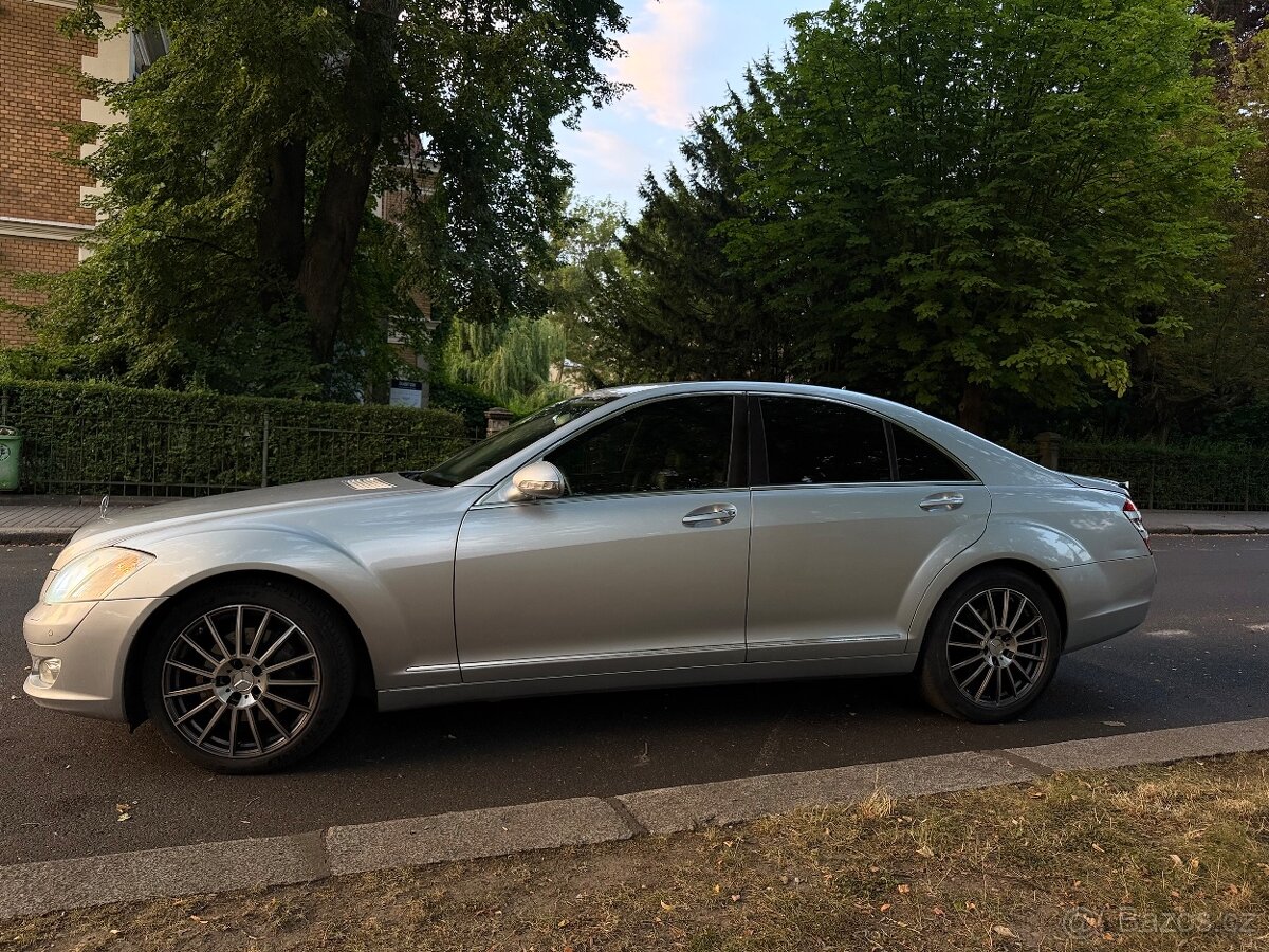 Mercedes S W221 - 2
