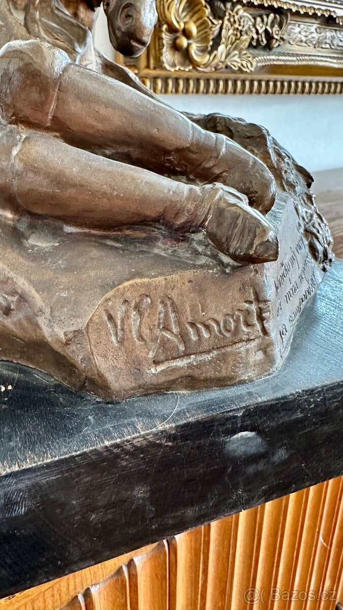 Poraněný jezdec s vraníkem BRONZ Amort Vlastimil - 2