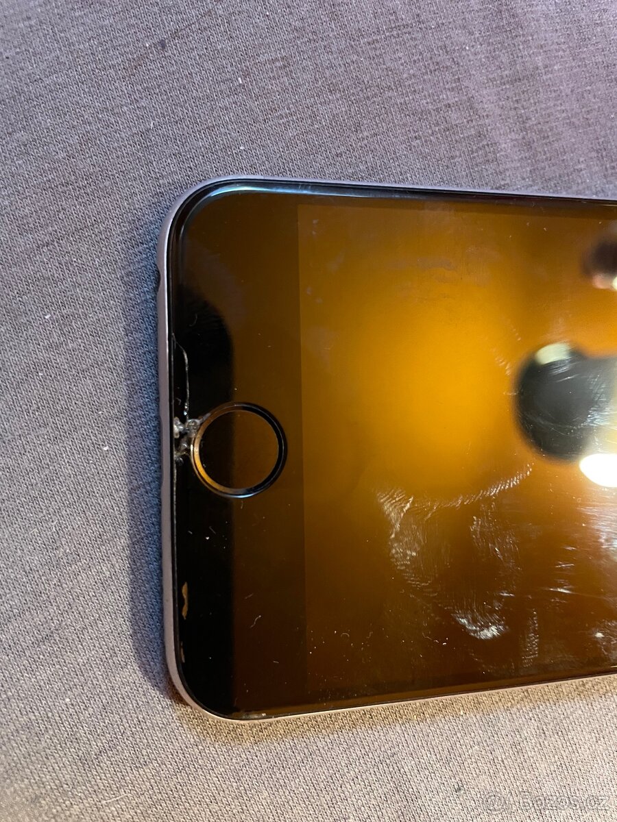 Nabízím iPhone 6 v zachovalém a funkčním stavu. - 2