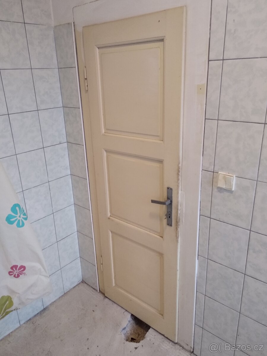 staré dveře 70L, obložky, dřevěné - 2