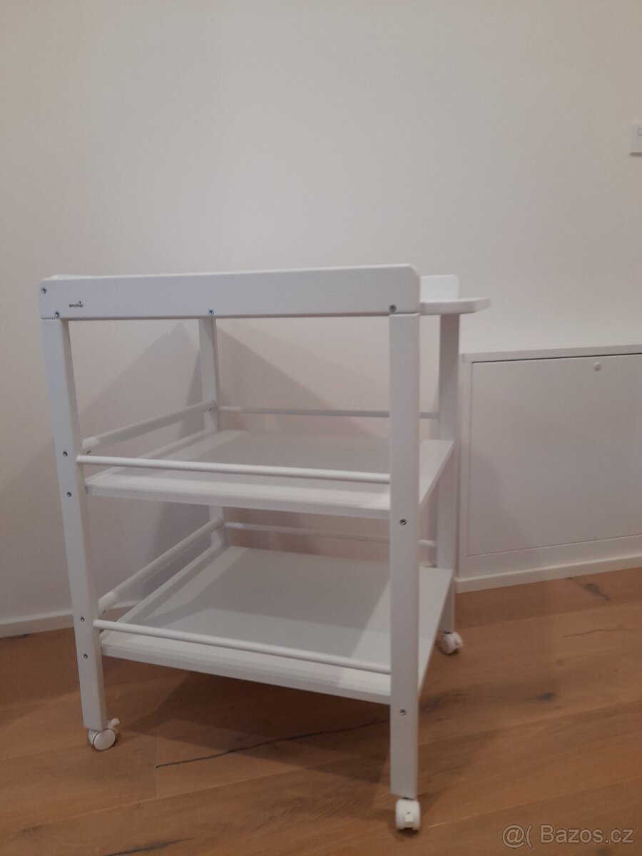 Přebalovací pult - 2